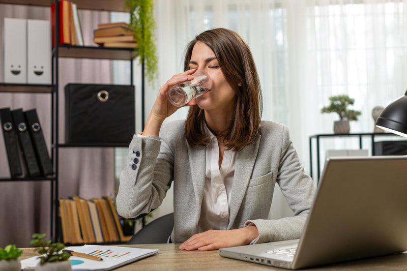 A Simple Hydration Routine for Busy Professionals Drink Lithios
